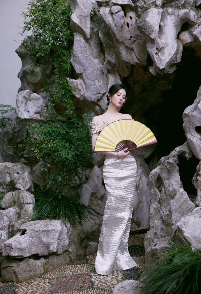 黄果短剧《琼明女神录》-片段精选·片尾线索封面